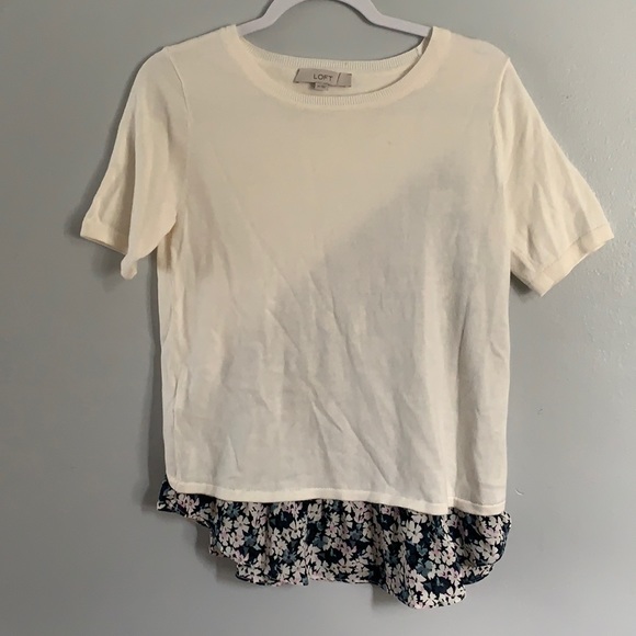 LOFT Tops - Loft XS Cream & Floral Top